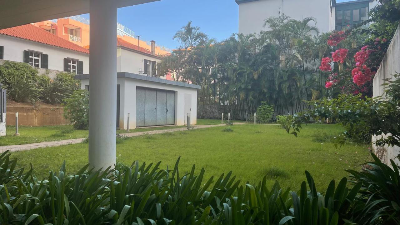 Sea And Sun 4 - Jardins Da Imperatriz
